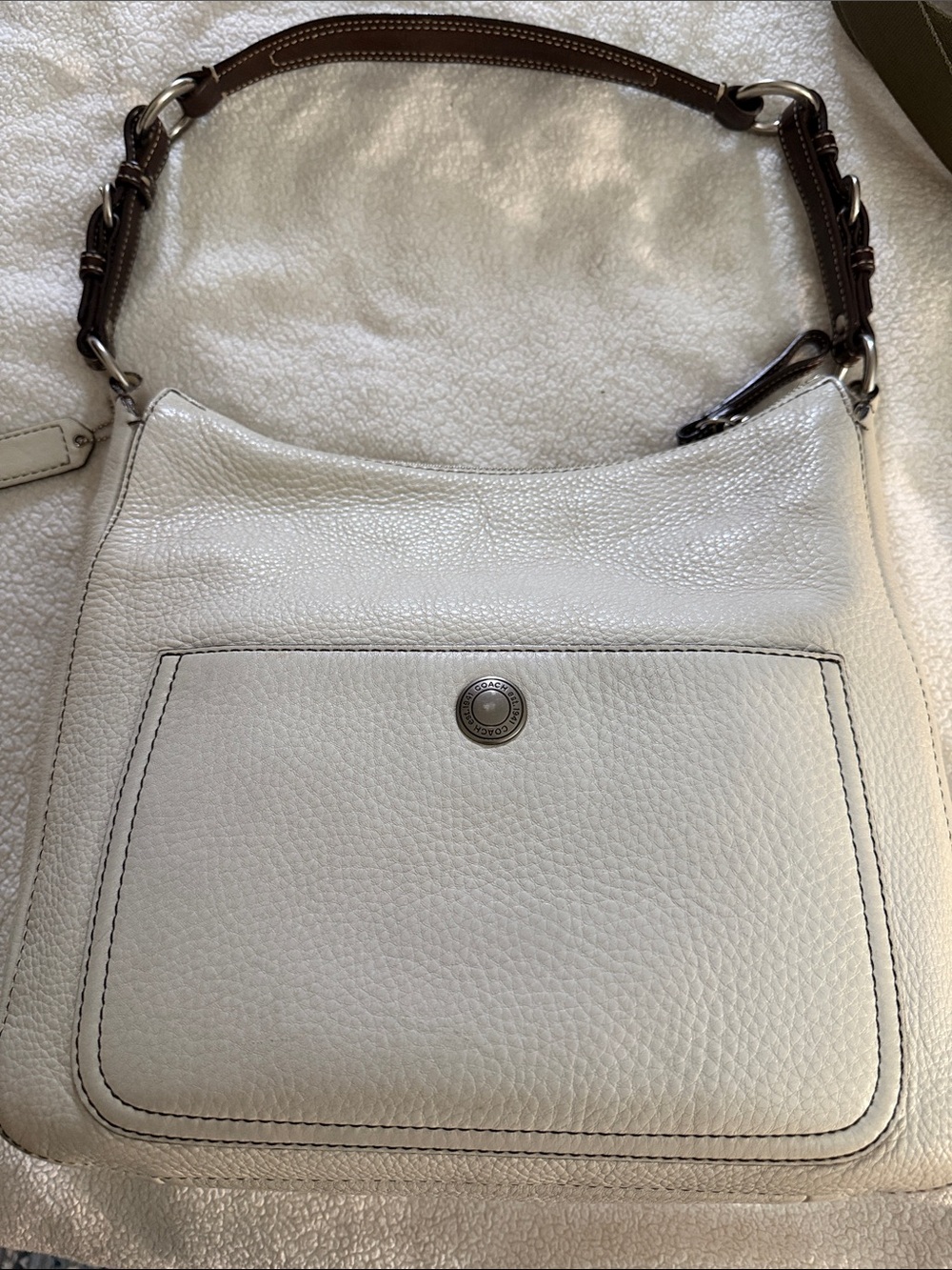 COACH VINTAGE CHELSEA HOBO LIKE NEW